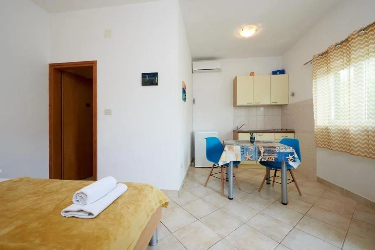 Studio Apartment In Seget Vranjica With Terrace, Air Conditioning, Wifi, Washing Machine 5052-1 Croatia