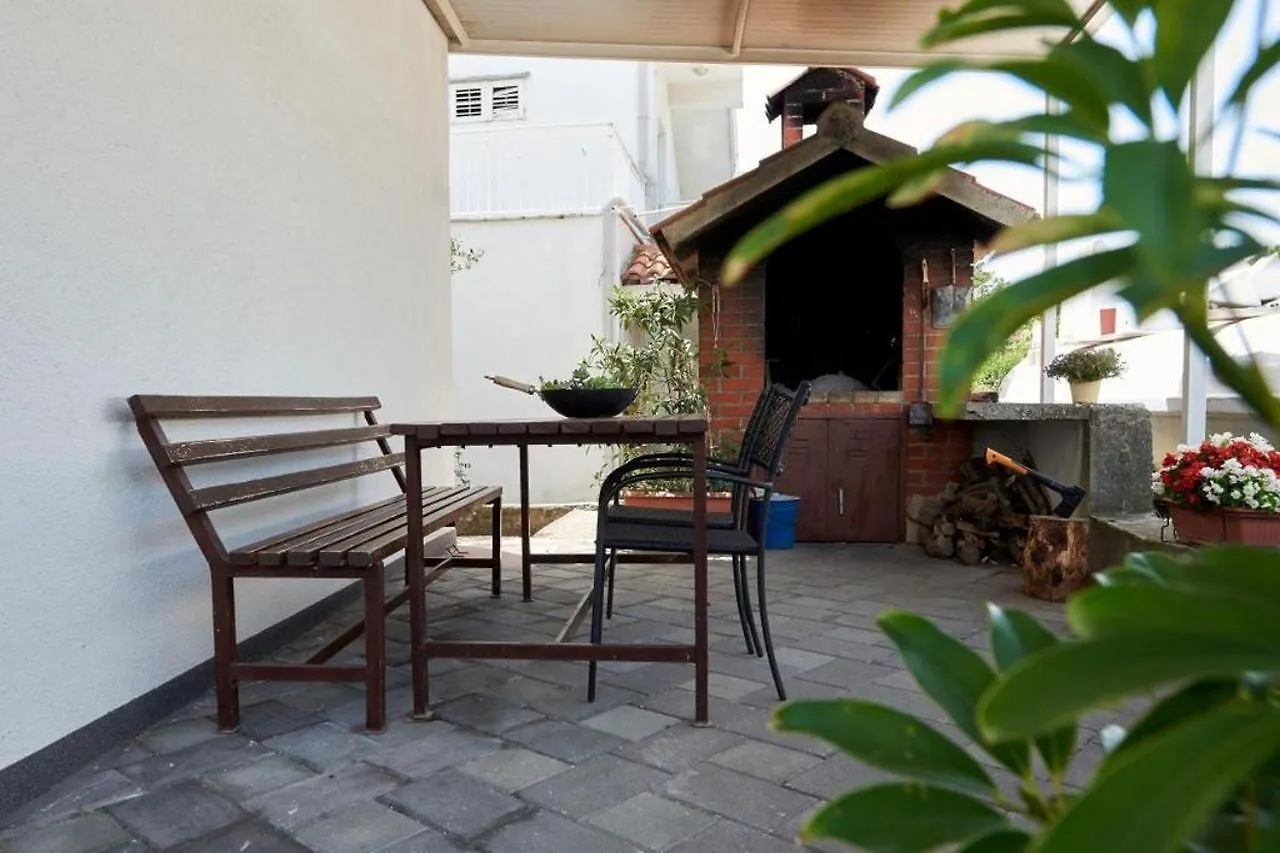 Studio Apartment In Seget Vranjica With Terrace, Air Conditioning, Wifi, Washing Machine 5052-1 Croatia