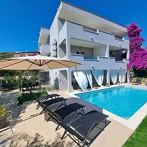Guest house Paulina Harmony, Seget Vranjica